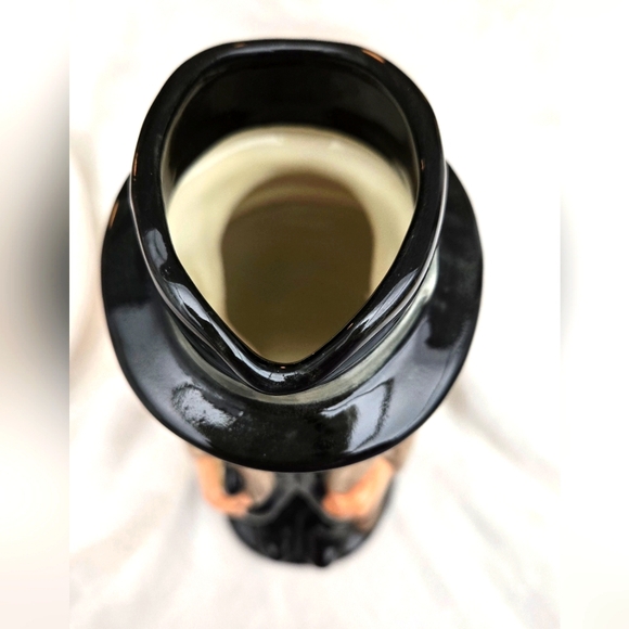 Royal Doulton Sir Winston Churchill Pitcher 9" - Picture 7 of 9